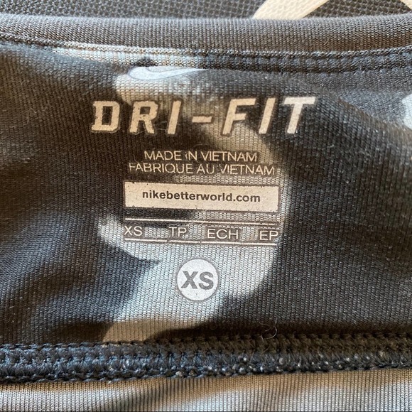 Nike Running Black and Grey Capri Leggings - Picture 7 of 8